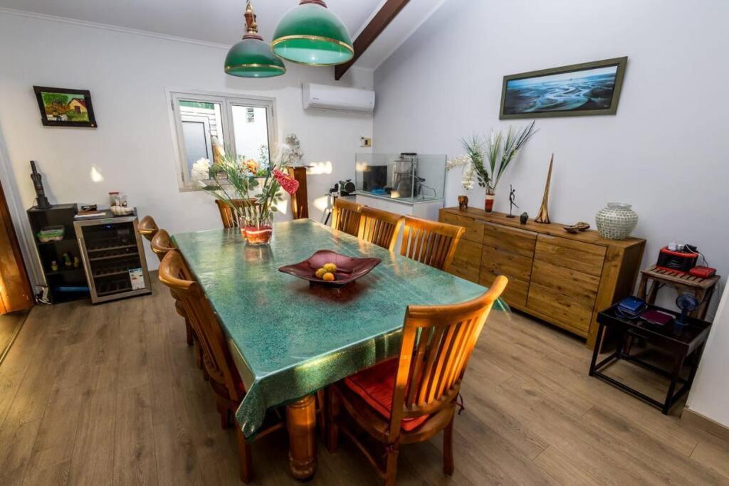 Villa Charm' Ile Сен Жилс ле Бен Екстериор снимка