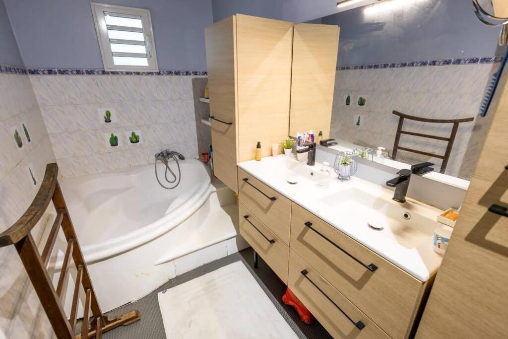 Villa Charm' Ile Сен Жилс ле Бен Екстериор снимка
